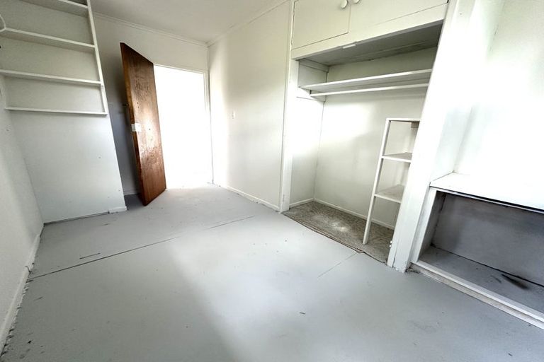 Photo of property in 305 Don Buck Road, Massey, Auckland, 0614