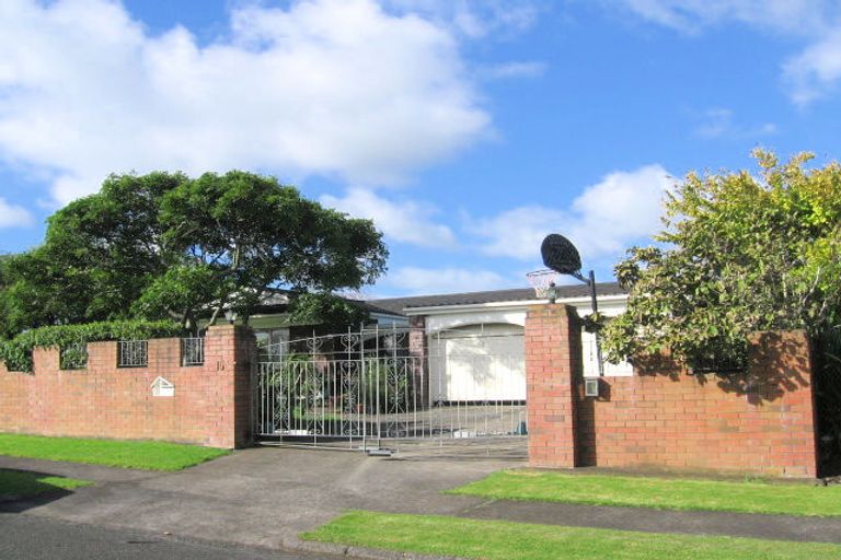 Photo of property in 15 Kentigern Close, Pakuranga, Auckland, 2010