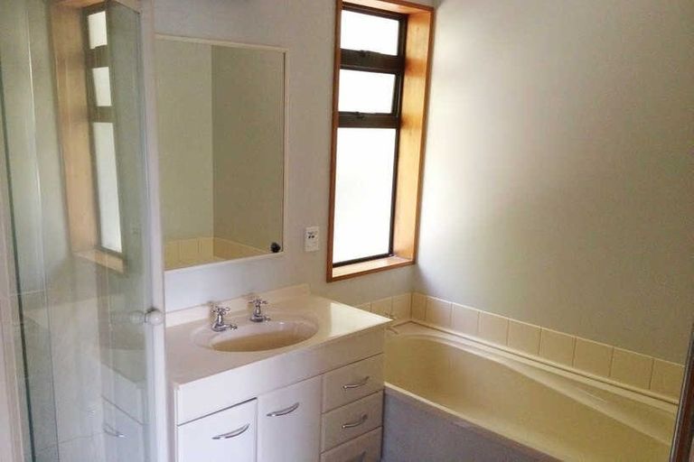 Photo of property in 39 Tintern Avenue, Avonhead, Christchurch, 8042