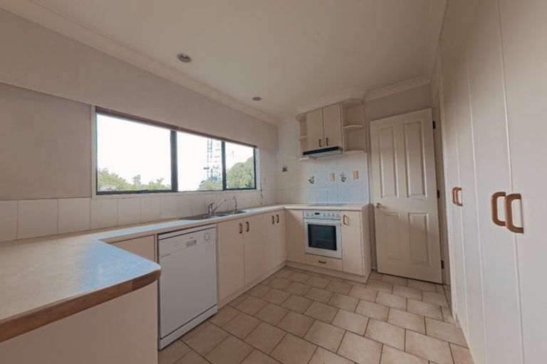 Photo of property in 591 Great South Road, Rosehill, Papakura, 2113