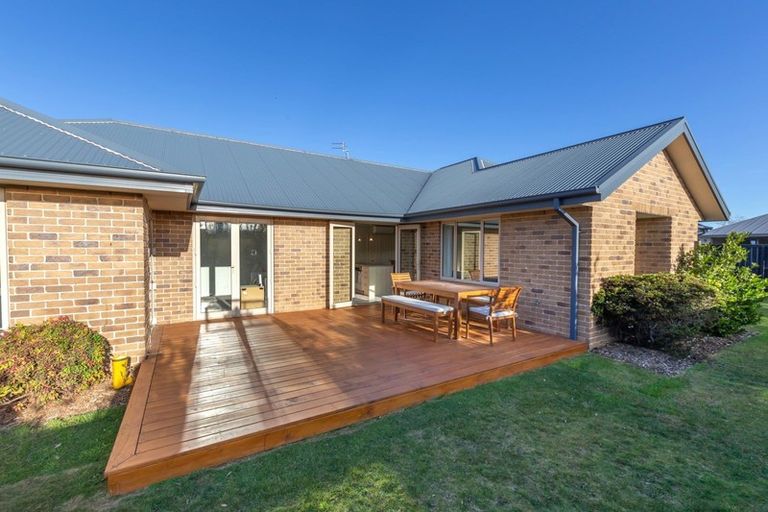 Photo of property in 12 Goldie Place, Rolleston, 7614