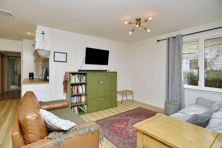 Photo of property in 95a Clarendon Terrace, Woolston, Christchurch, 8023