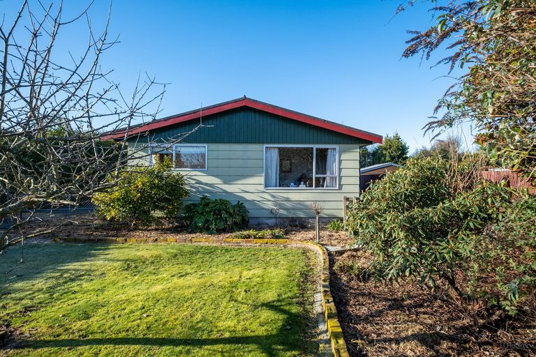 Photo of property in 22 Campbell Street, Geraldine, 7930