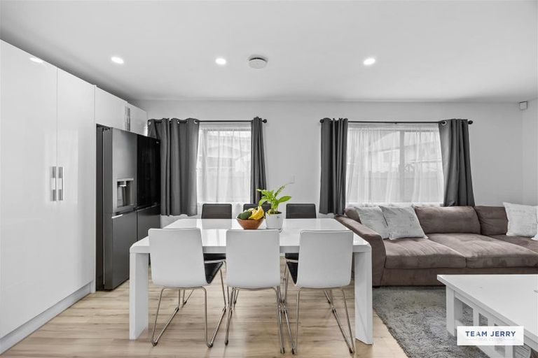 Photo of property in 1/5 Malaspina Place, Papatoetoe, Auckland, 2025