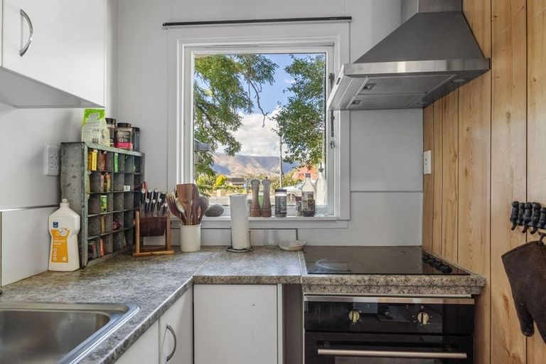 Photo of property in 1 Reid Avenue, Luggate, Cromwell, 9383