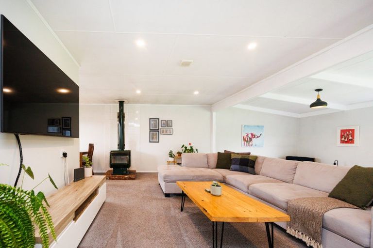 Photo of property in 27 Ferndale Place, Feilding, 4702