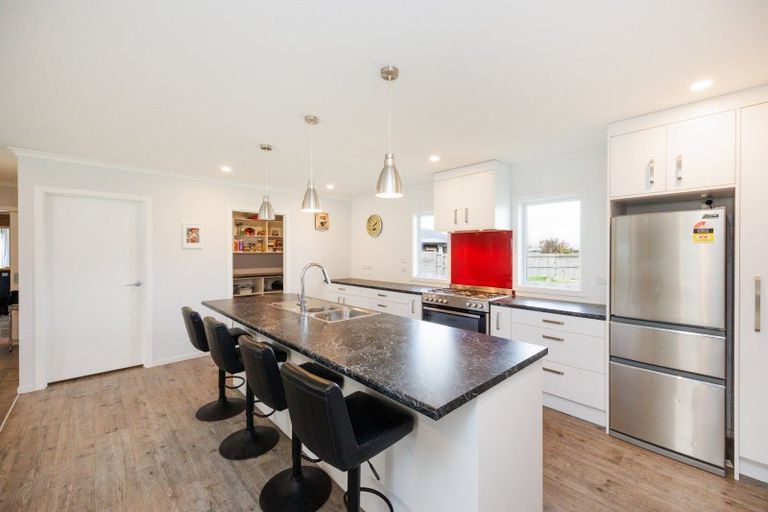 Photo of property in 13 Roots Street East, Feilding, 4702