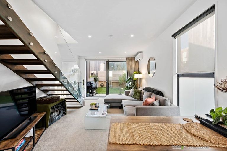 Photo of property in 20u3 Trent Street, Island Bay, Wellington, 6023