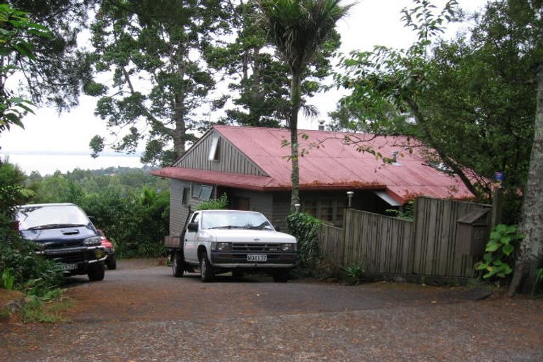 Photo of property in 80 Park Road, Titirangi, Auckland, 0604