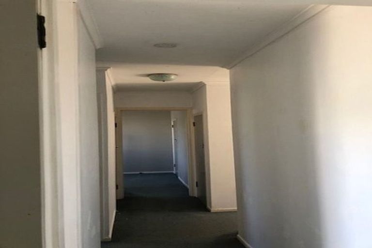 Photo of property in 2/10 Mahon Place, Papatoetoe, Auckland, 2025