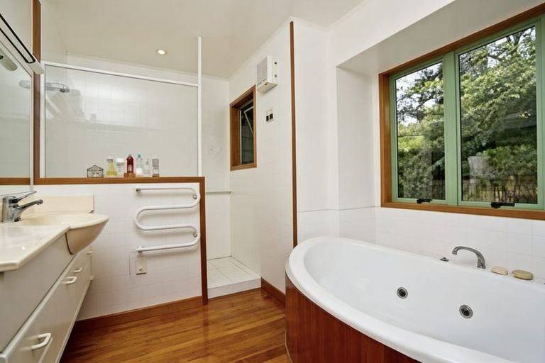 Photo of property in 27a Welland Place, Hillcrest, Auckland, 0627