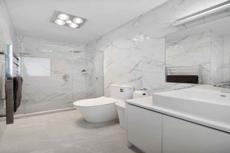 Photo of property in 14 Fjord Way, Karaka, Papakura, 2113