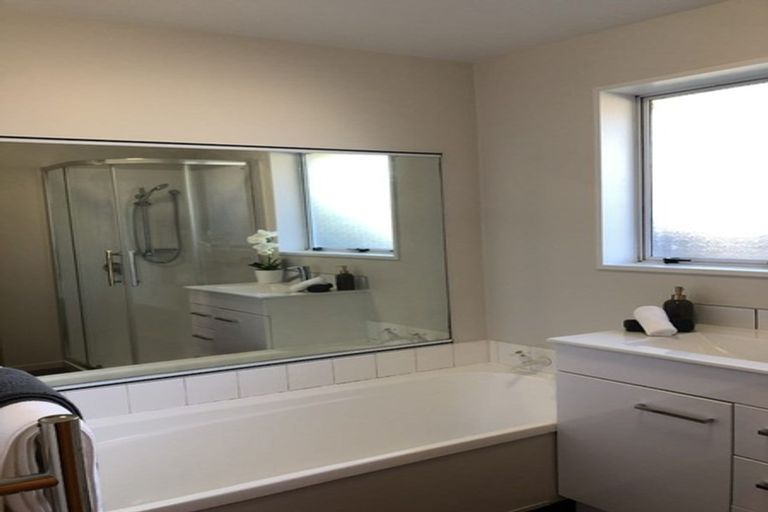 Photo of property in 3/42 Division Street, Riccarton, Christchurch, 8041