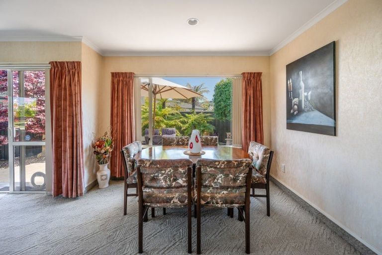 Photo of property in 26 Kensington Drive, Taradale, Napier, 4112