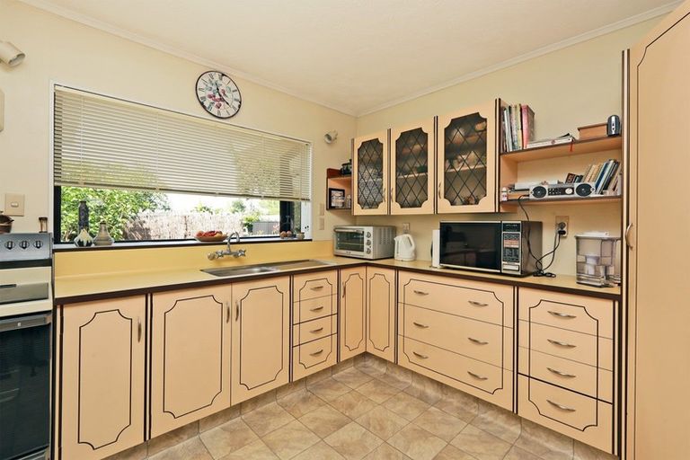 Photo of property in 3/33 Avondale Road, Taradale, Napier, 4112