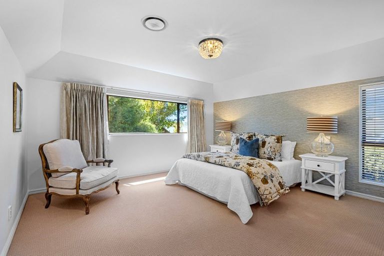 Photo of property in 323a Withells Road, Avonhead, Christchurch, 8042