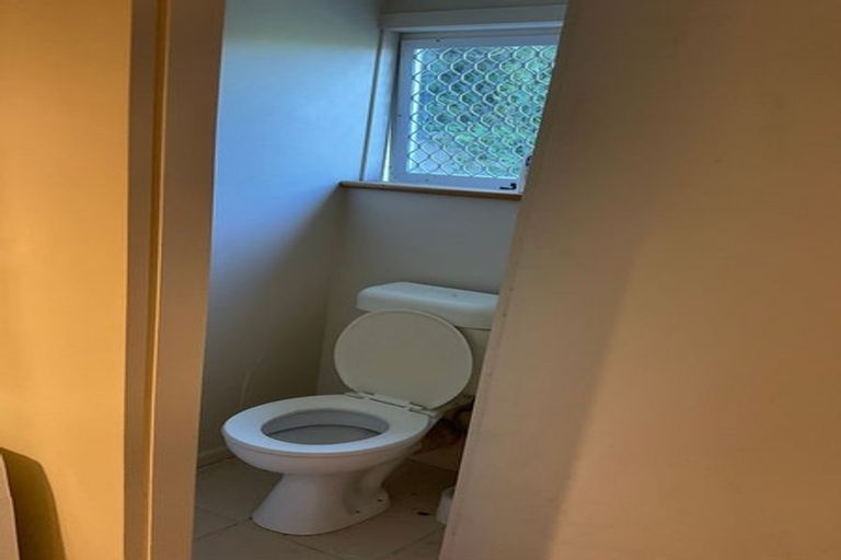 Photo of property in 13 Jellicoe Road, Murrays Bay, Auckland, 0630