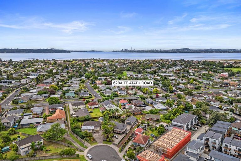 Photo of property in 628a Te Atatu Road, Te Atatu Peninsula, Auckland, 0610