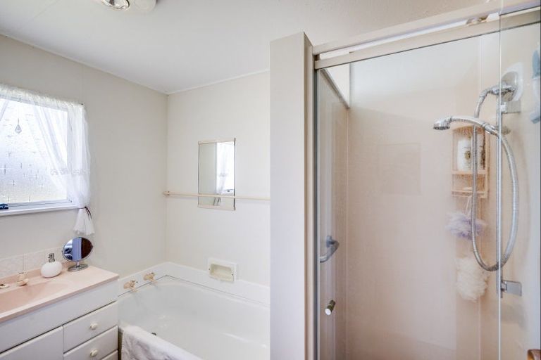 Photo of property in 38 Glamorgan Avenue, Tamatea, Napier, 4112