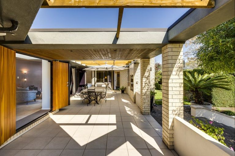 Photo of property in 8 Saint Hill Lane, Havelock North, 4130