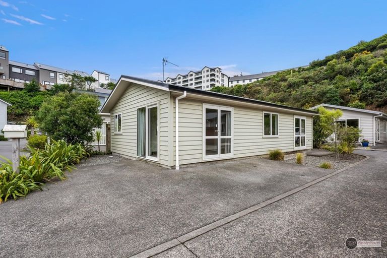 Photo of property in 140 Fraser Avenue, Johnsonville, Wellington, 6037