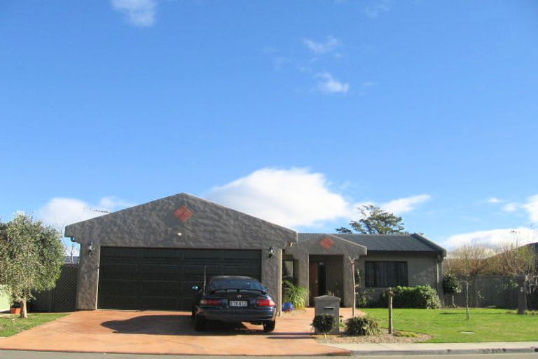 Photo of property in 3 Hyde Place, Taradale, Napier, 4112