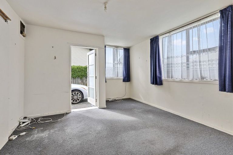 Photo of property in 127u7 Queens Drive, Lyall Bay, Wellington, 6022