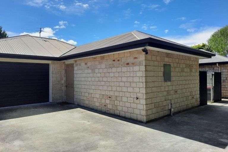Photo of property in 65 Cleveland Street, Edgeware, Christchurch, 8013