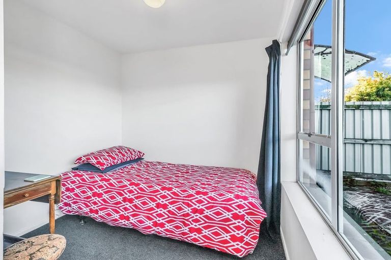 Photo of property in 2/20 Penwood Street, Russley, Christchurch, 8042