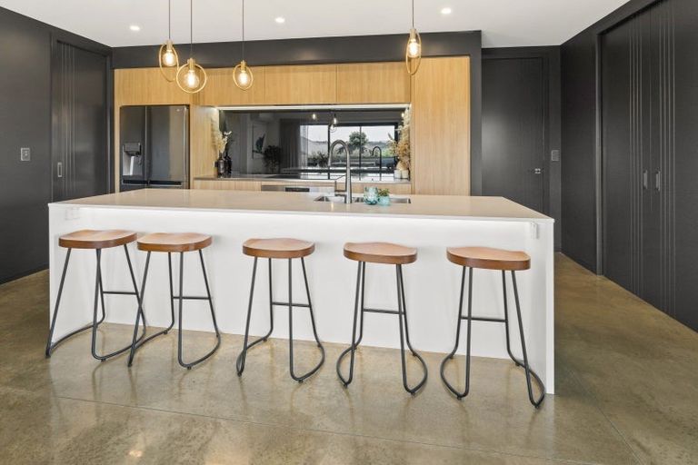 Photo of property in 17 Huntaway Close, Stoke, Nelson, 7011