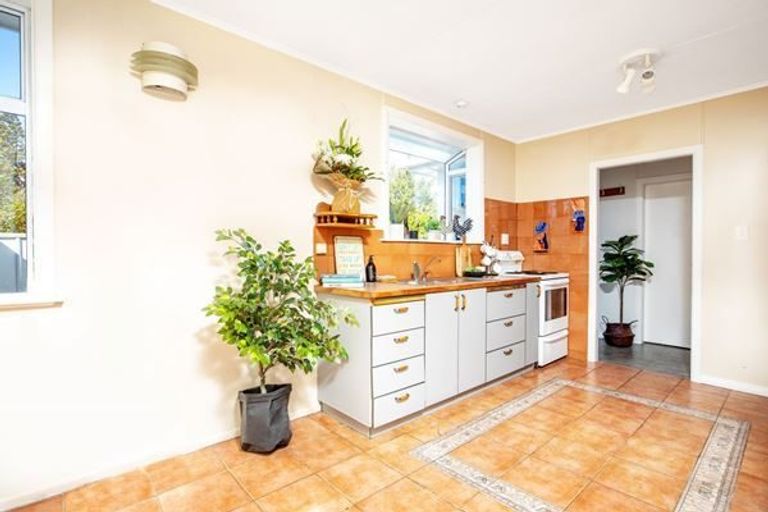 Photo of property in 111 Oxford Street, Lansdowne, Masterton, 5810
