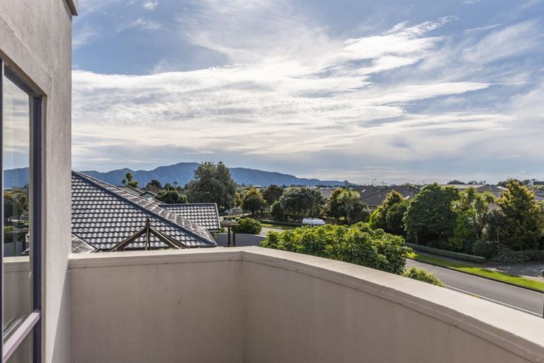 Photo of property in 87 Milne Drive, Paraparaumu, 5032