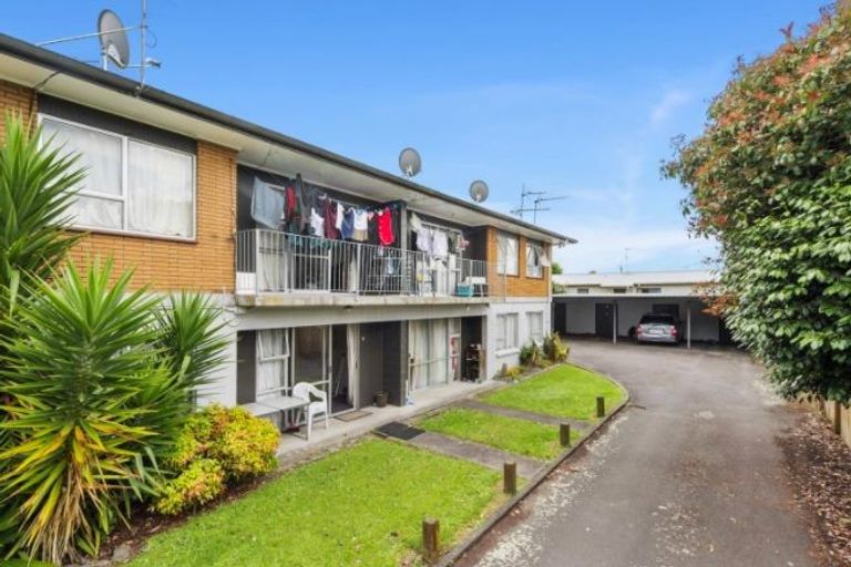 Photo of property in 46u2 May Street, Hamilton East, Hamilton, 3216