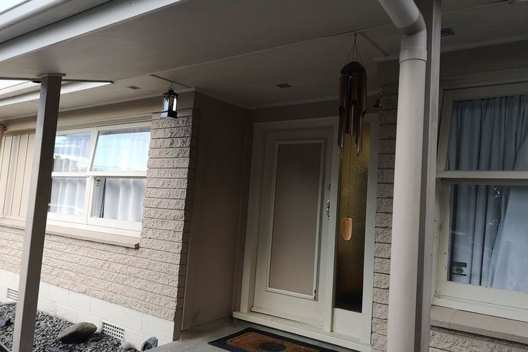 Photo of property in 2 Carrington Avenue, Hillcrest, Hamilton, 3216