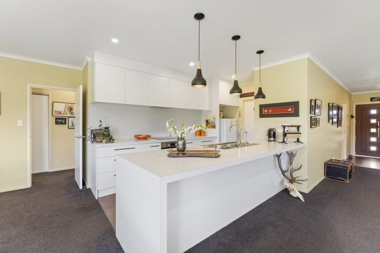 Photo of property in 14 Cherry Place, Feilding, 4702