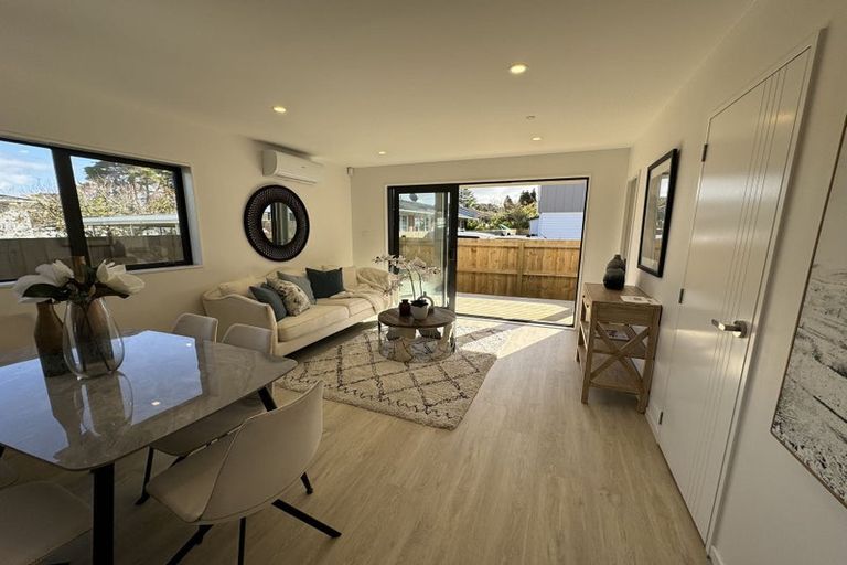 Photo of property in 47b Northcote Road, Hillcrest, Auckland, 0627