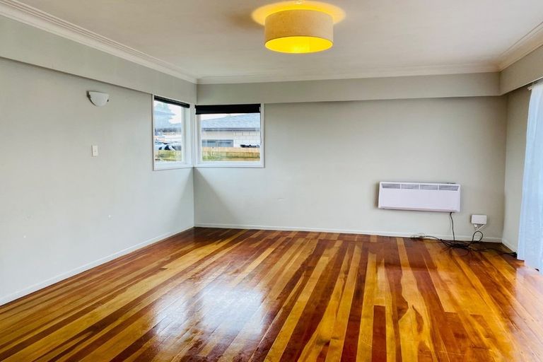 Photo of property in 12 John Street, Mangere East, Auckland, 2024