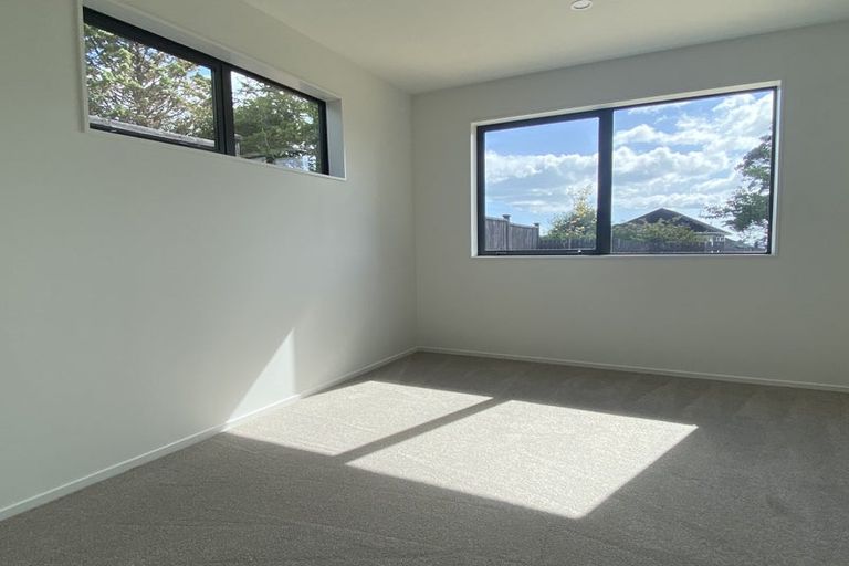 Photo of property in 31 Weldene Avenue, Glenfield, Auckland, 0629