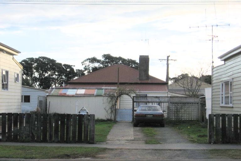 Photo of property in 717 Queen Street, Thames, 3500