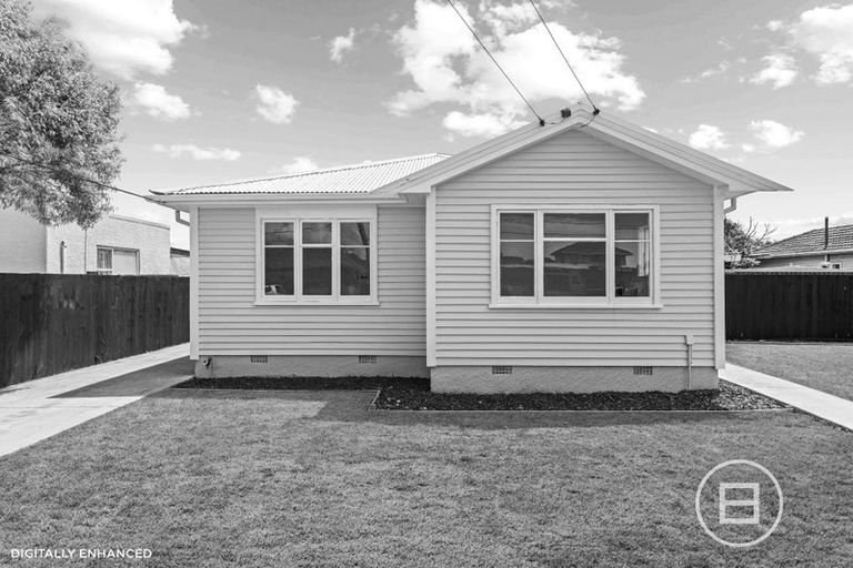 Photo of property in 17 Mcgregors Road, Bromley, Christchurch, 8062