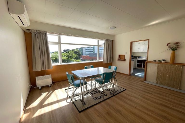 Photo of property in 239u1 Adelaide Road, Newtown, Wellington, 6021