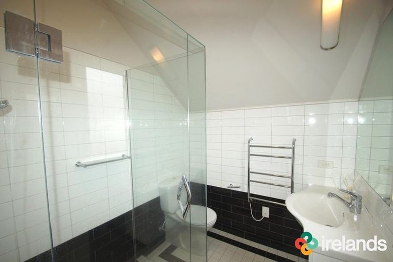 Photo of property in 2/89 Waimairi Road, Upper Riccarton, Christchurch, 8041