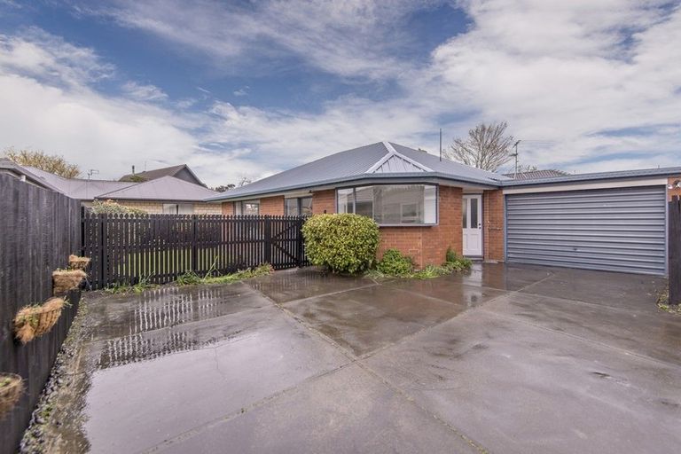 Photo of property in 14 Innisfree Place, Northwood, Christchurch, 8051