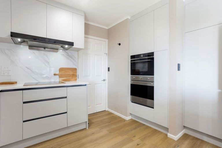 Photo of property in 5 Ruske Place, Grandview Heights, Hamilton, 3200