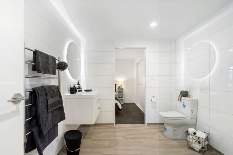 Photo of property in 11 East Street, Papakura, 2110