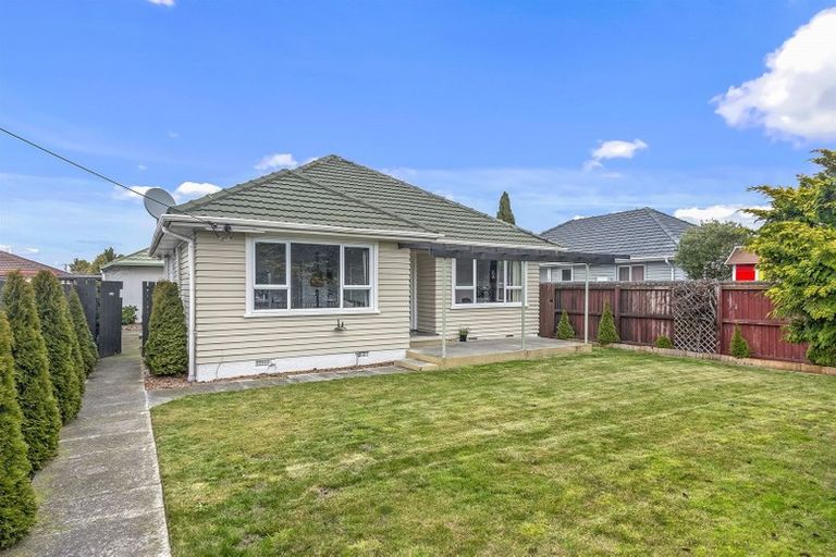 Photo of property in 294 Travis Road, New Brighton, Christchurch, 8083