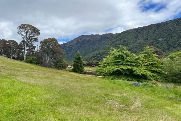 Photo of property in 1113 Glenorchy-queenstown, Mount Creighton, Queenstown, 9371