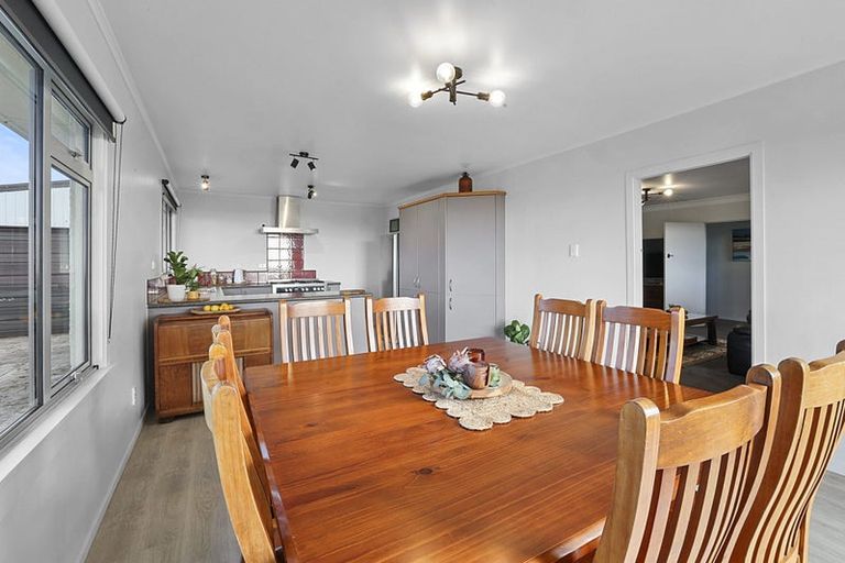 Photo of property in 1467 Mangorei Road, Mangorei, New Plymouth, 4371