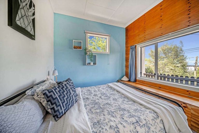 Photo of property in 12 Walter Street, The Glen, Dunedin, 9011