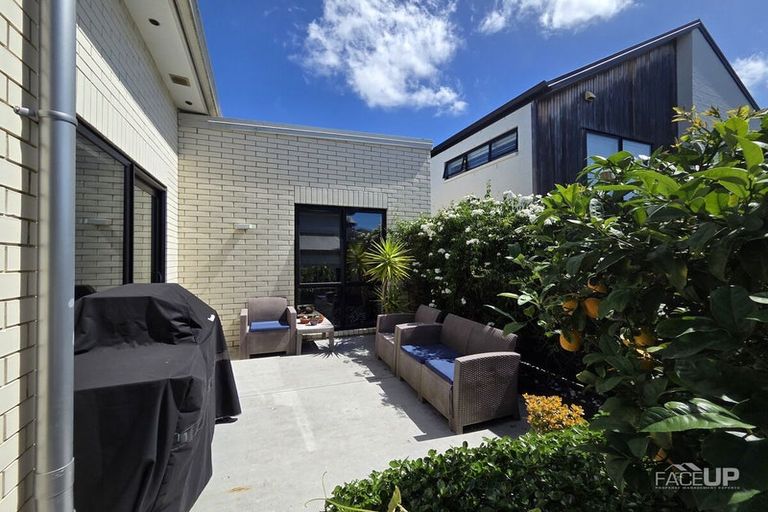 Photo of property in 10 Saltmarsh Road, Hobsonville, Auckland, 0616